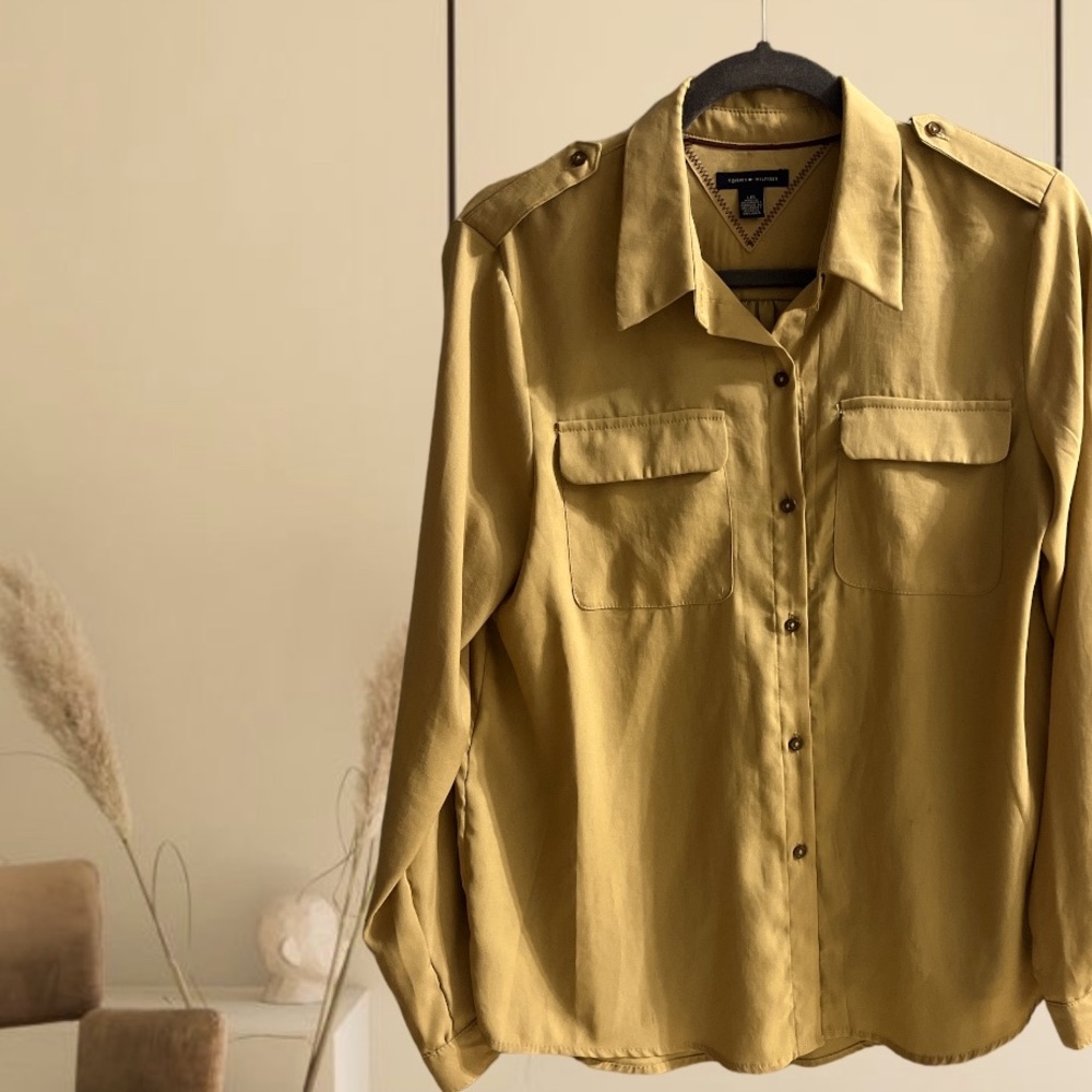 Tommy Hilfiger button down shirt